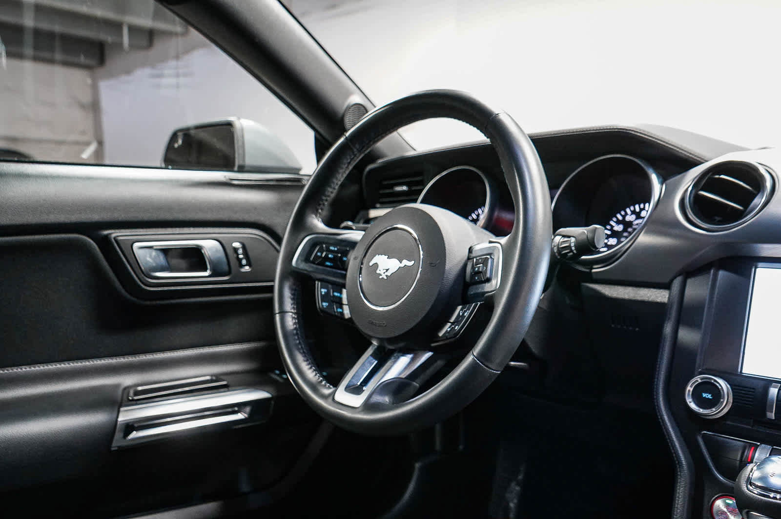 Used 2023 Ford Mustang GT image 15