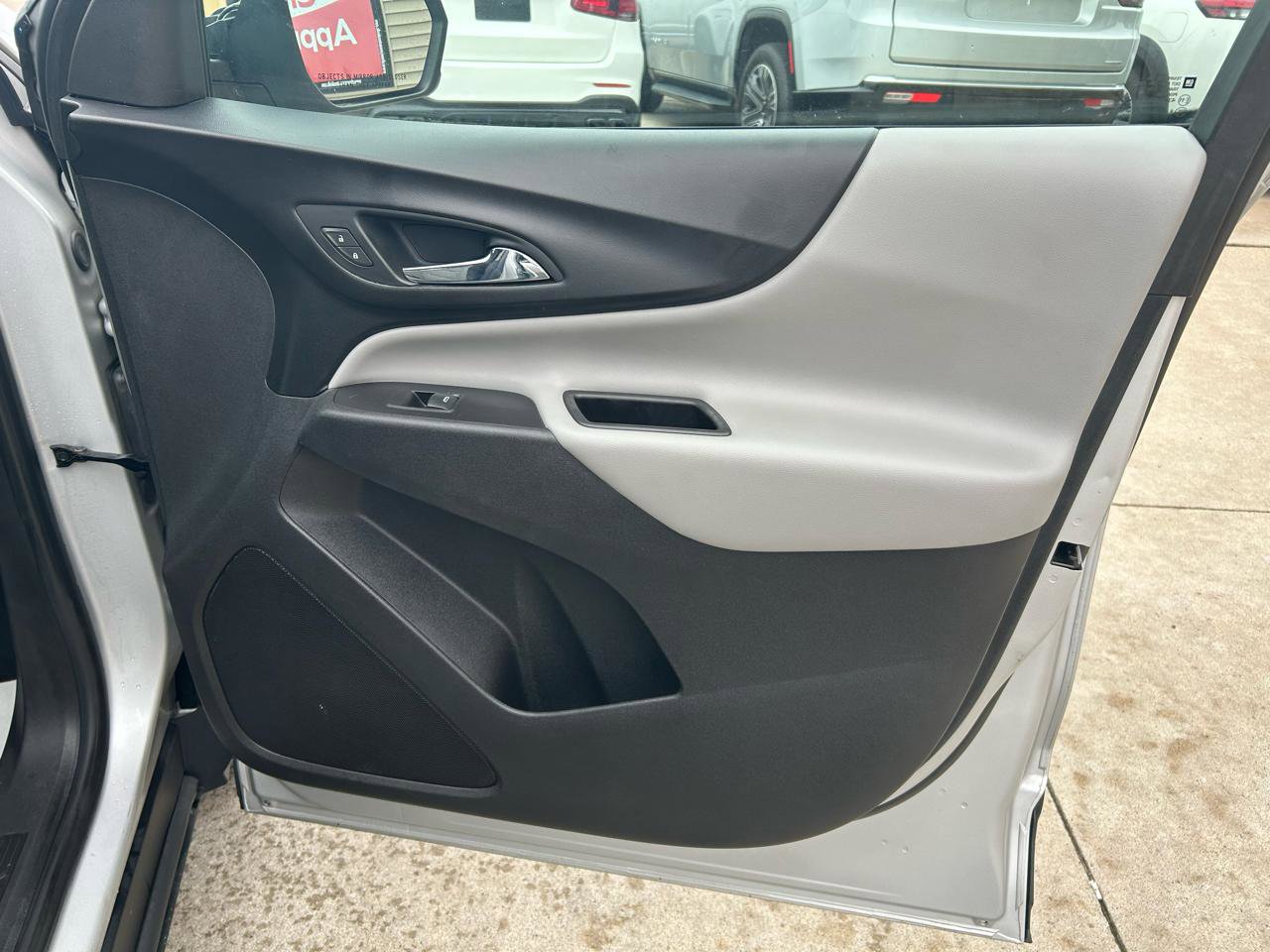 Used 2018 Chevrolet Equinox LS image 16