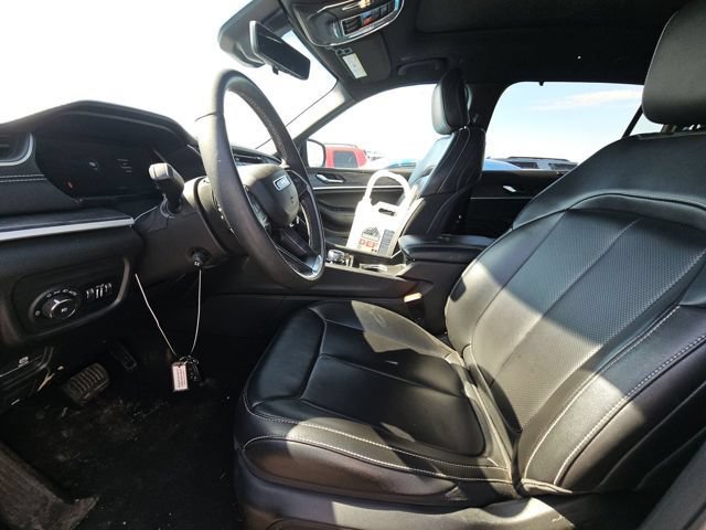 Used 2024 Jeep Grand Cherokee L Limited w/ Luxury Tech Group II AWD/4WD image 6