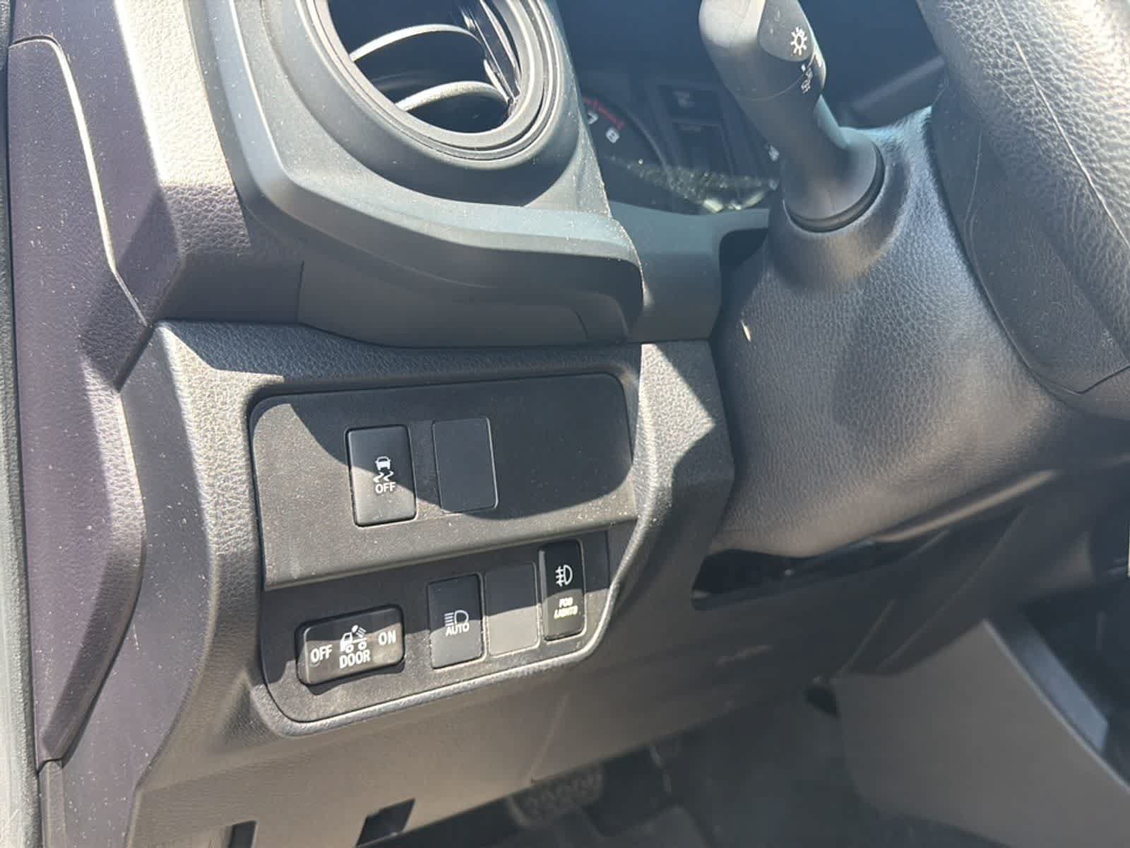 Used 2023 Toyota Tacoma SR AWD/4WD image 11