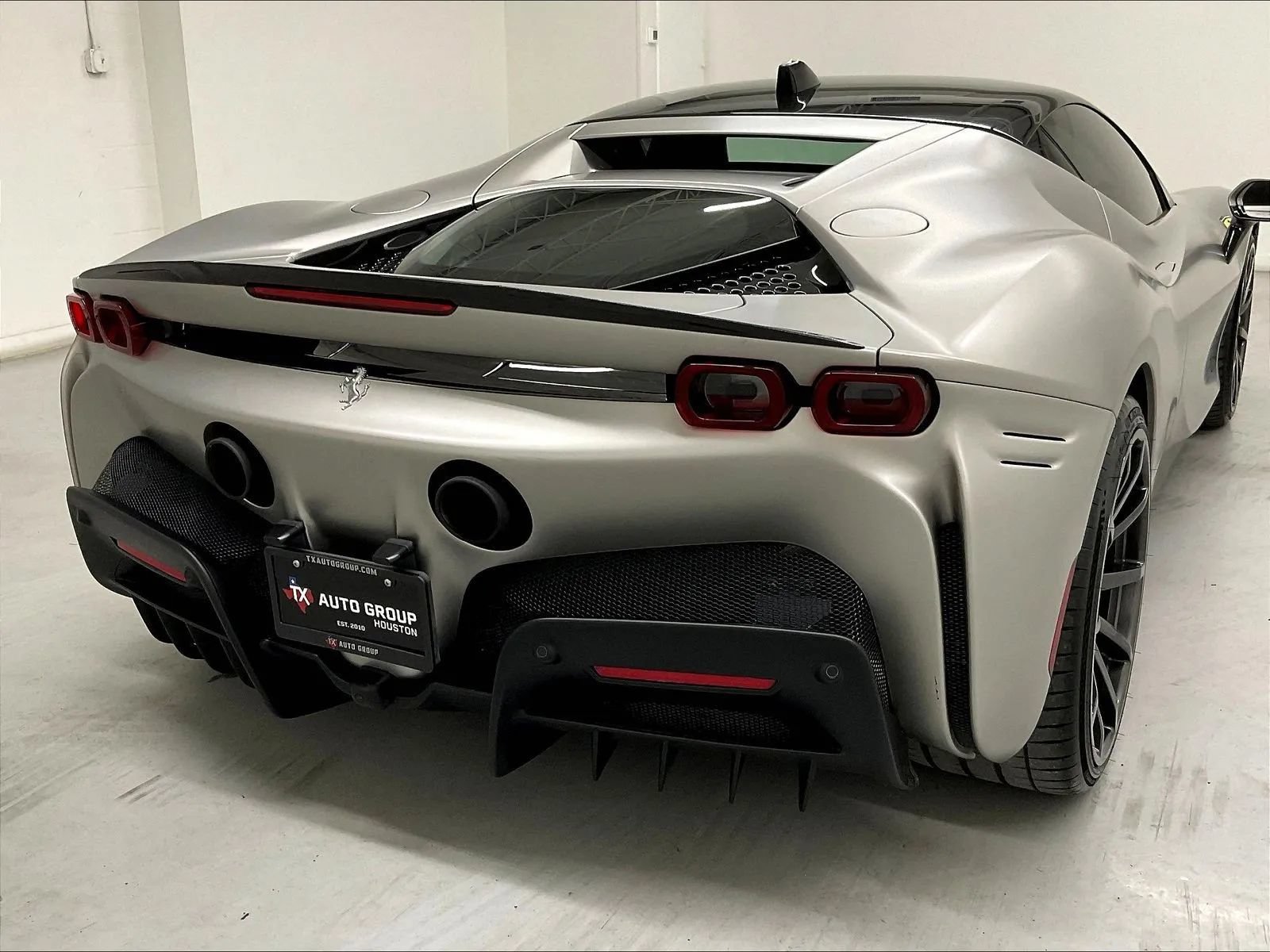 Used 2021 Ferrari SF90 Stradale AWD/4WD image 47