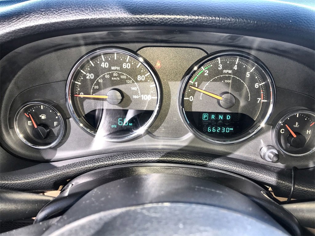 Used 2016 Jeep Wrangler Unlimited Sahara image 15