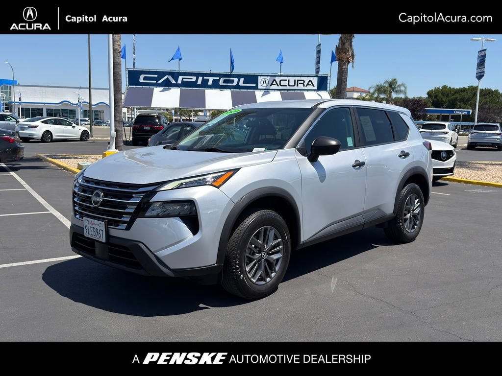 Used 2024 Nissan Rogue S FWD image 1