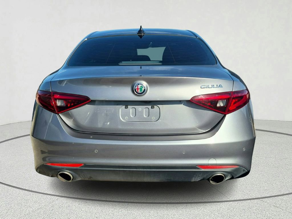 Used 2021 Alfa Romeo Giulia Ti image 3