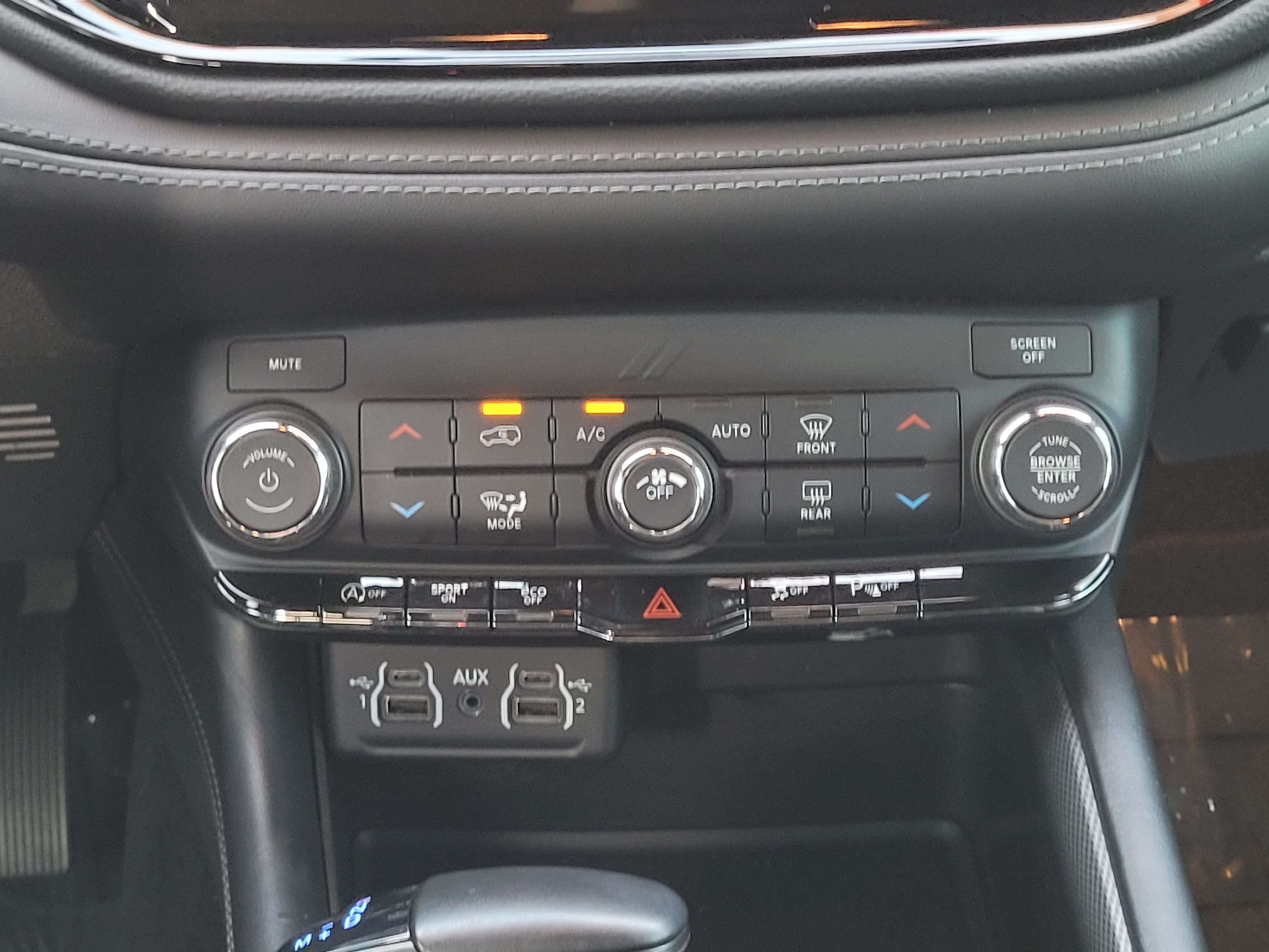 Used 2021 Dodge Durango GT w/ Blacktop Package RWD image 15