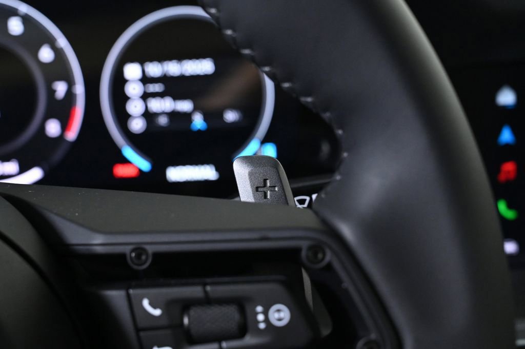 Used 2026 Porsche 911 Carrera S image 24