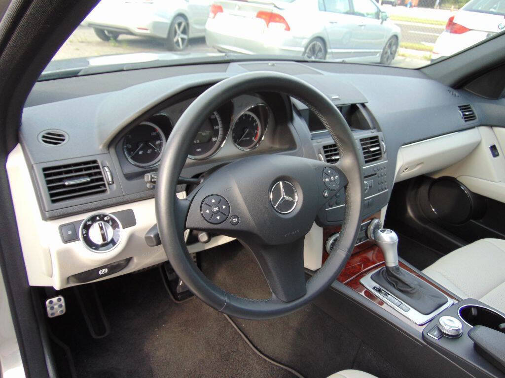 Used 2011 Mercedes-Benz C 300 Sedan image 14