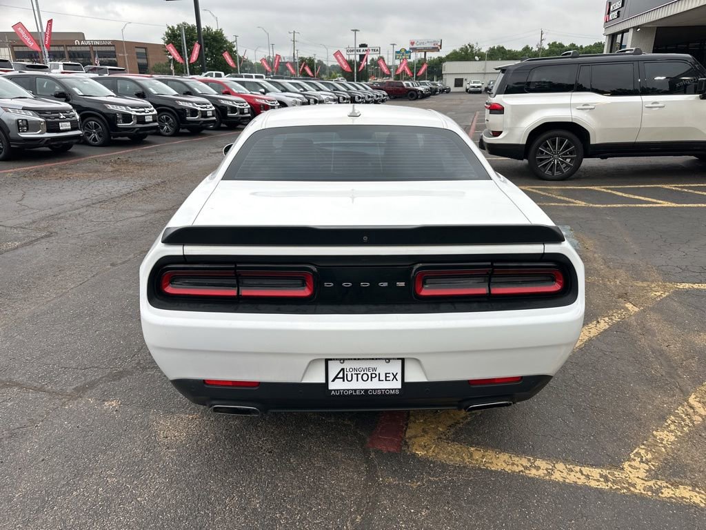 Used 2018 Dodge Challenger SXT Plus RWD image 2