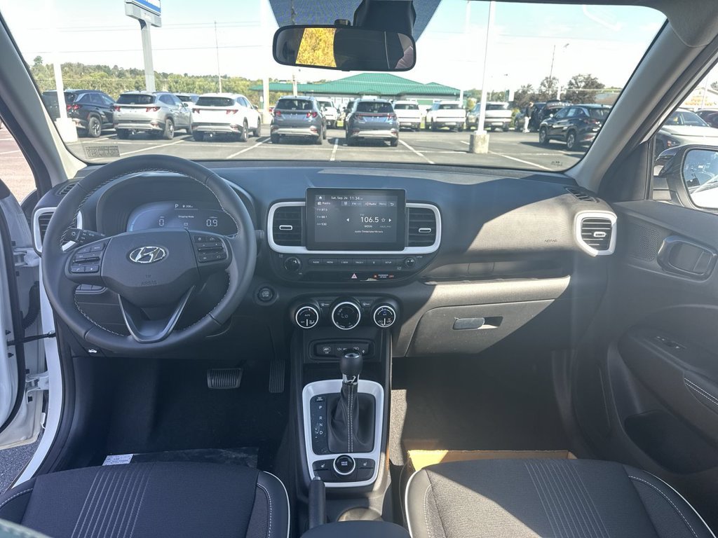 New 2026 Hyundai Venue SEL FWD image 10