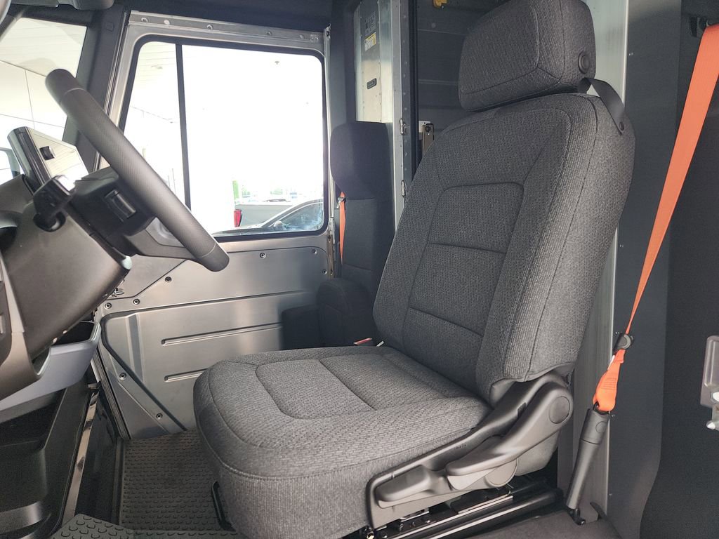 Used 2024 Chevrolet Brightdrop 400 w/ Commercial Equipment Package AWD/4WD image 13