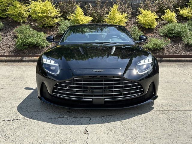 Used 2024 Aston Martin DB12 image 7