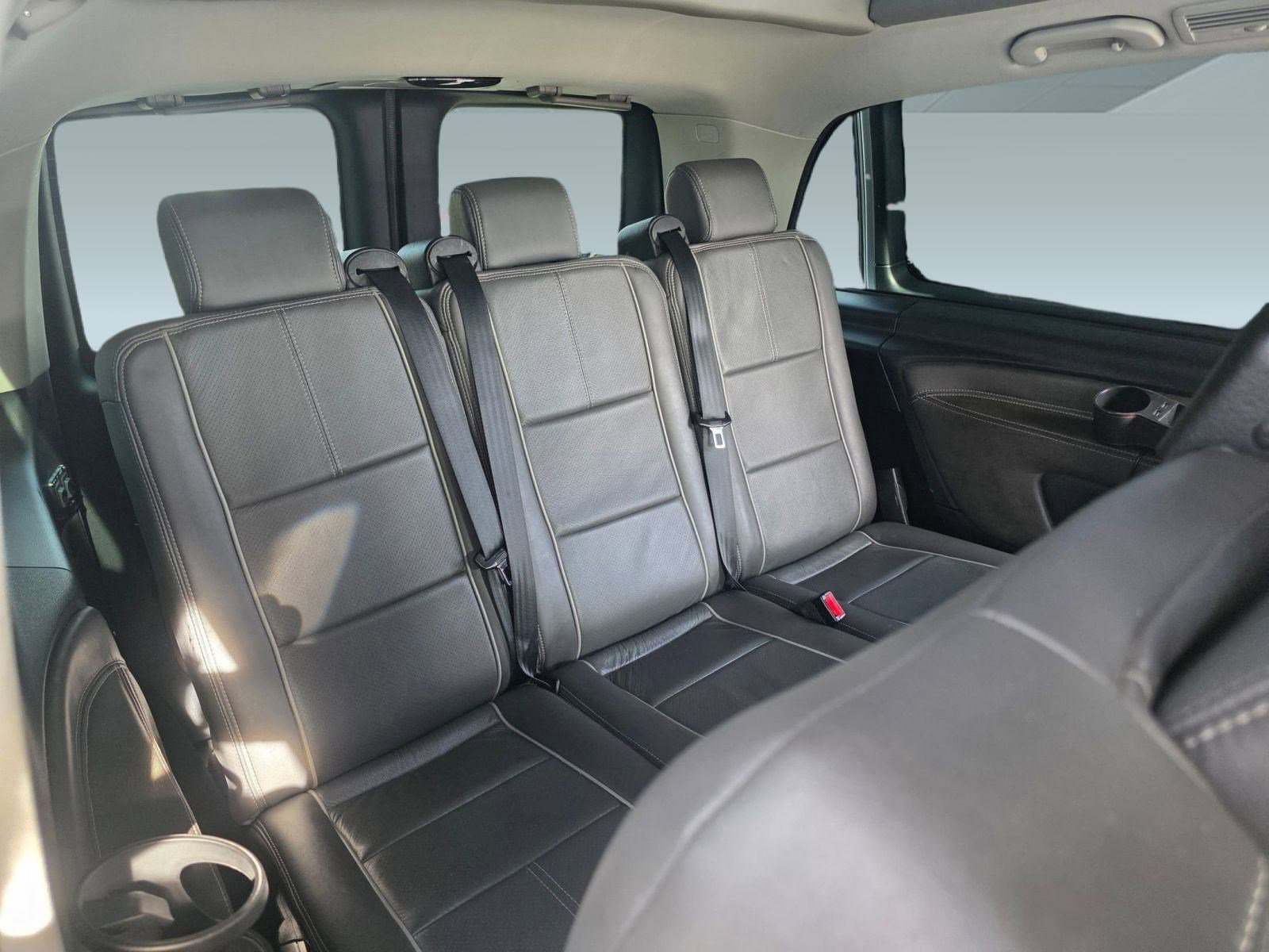 Used 2018 Mercedes-Benz Metris Passenger image 24