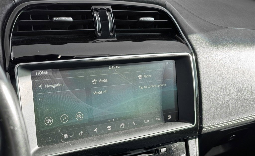 Used 2017 Jaguar F-PACE R-Sport image 20