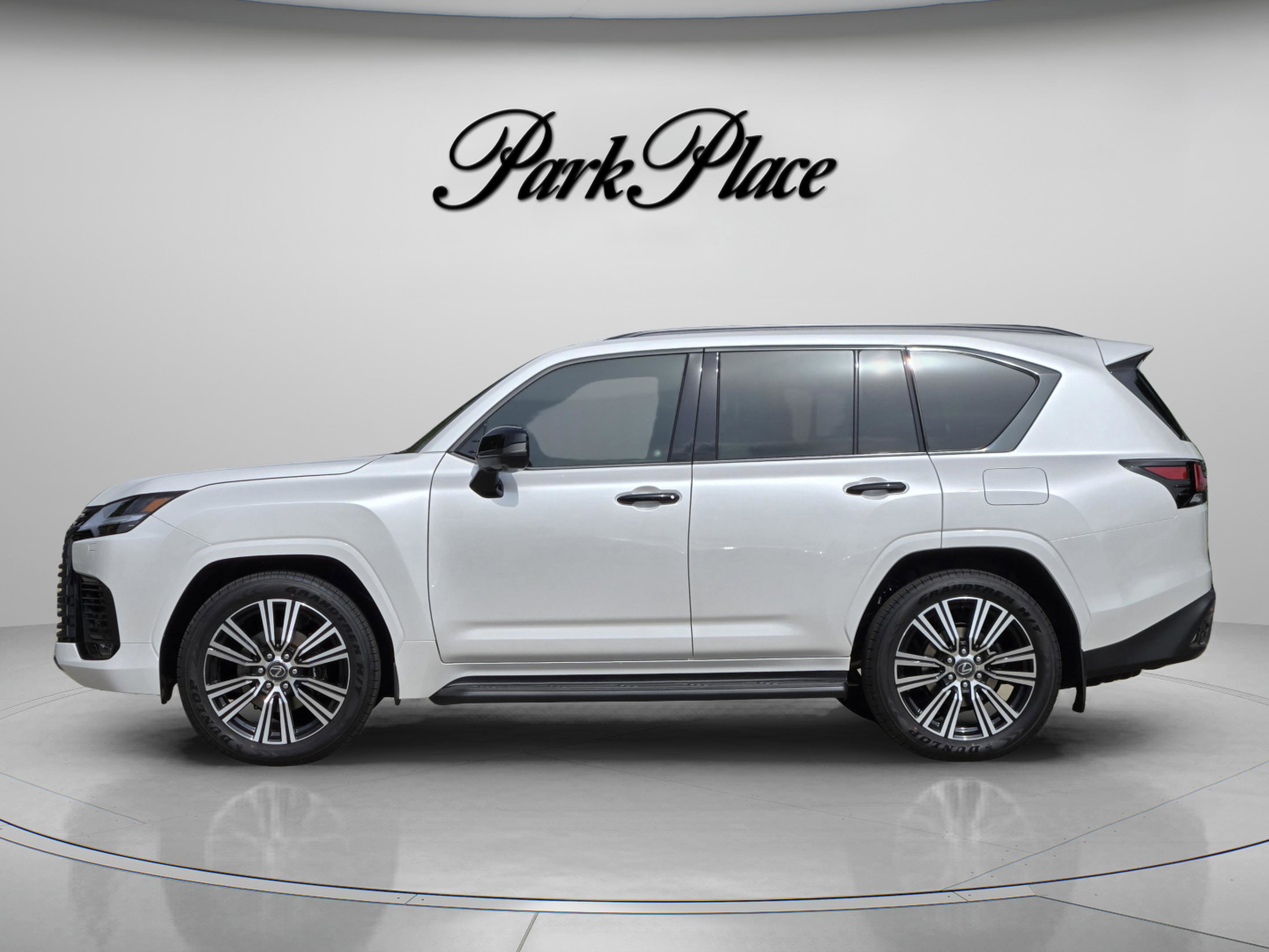 New 2026 Lexus LX 600 4WD w/ Luxury Package image 2