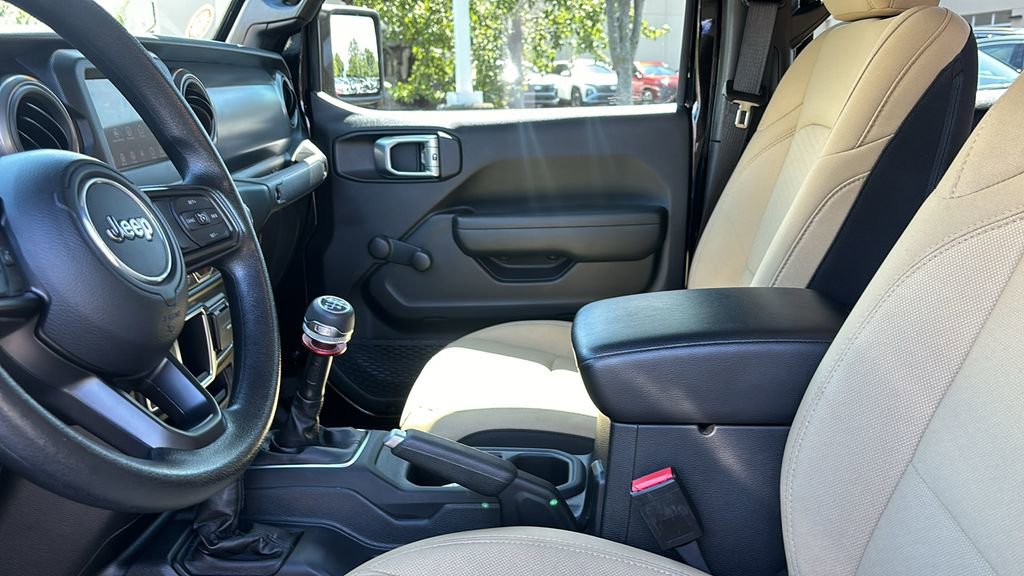 Used 2023 Jeep Gladiator Sport image 24