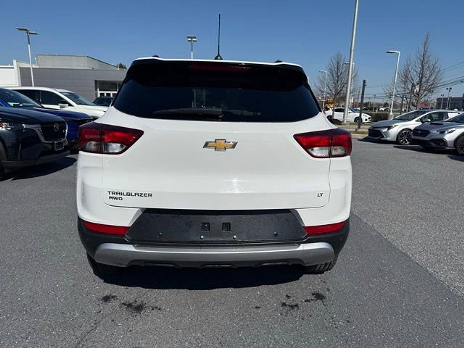 Used 2023 Chevrolet TrailBlazer LT w/ Convenience Package AWD/4WD image 11