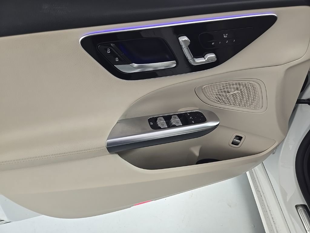 Used 2022 Mercedes-Benz C 300 4MATIC Sedan image 16