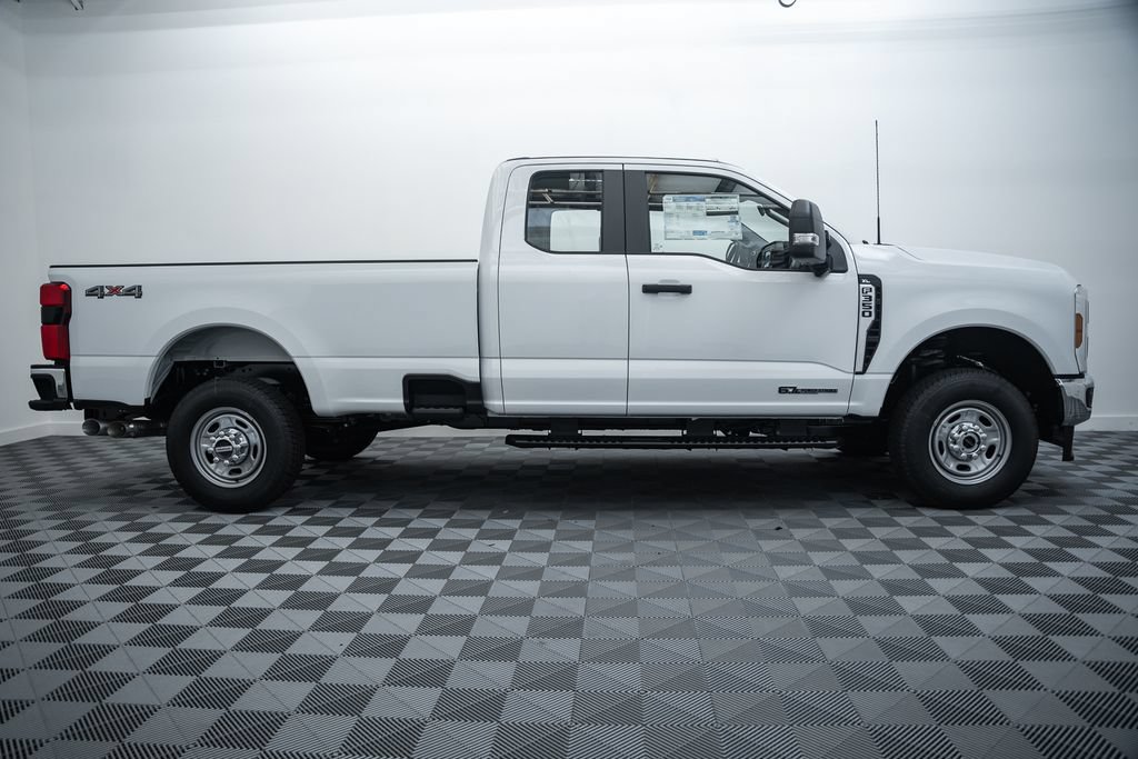 New 2026 Ford F350 XL w/ 360-Degree Camera Package AWD/4WD image 3