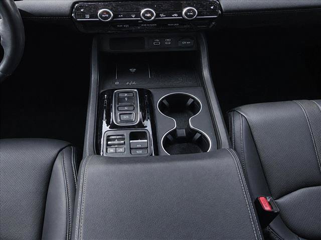 Used 2024 Honda Pilot Touring image 19