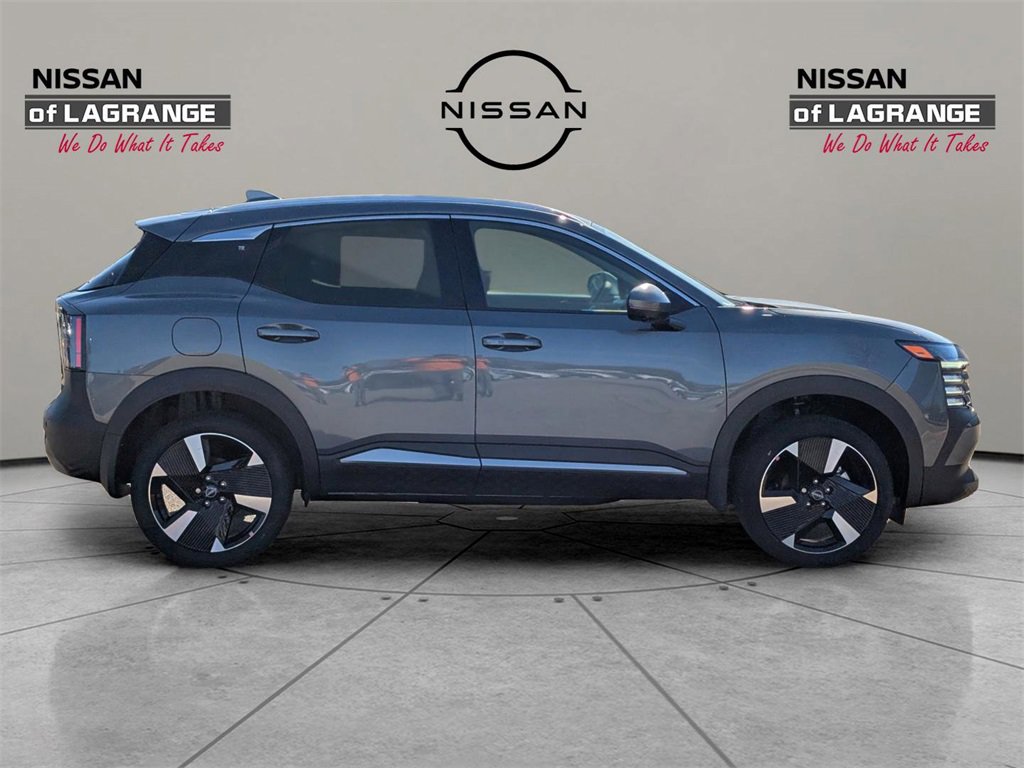 New 2025 Nissan Kicks SR image 4