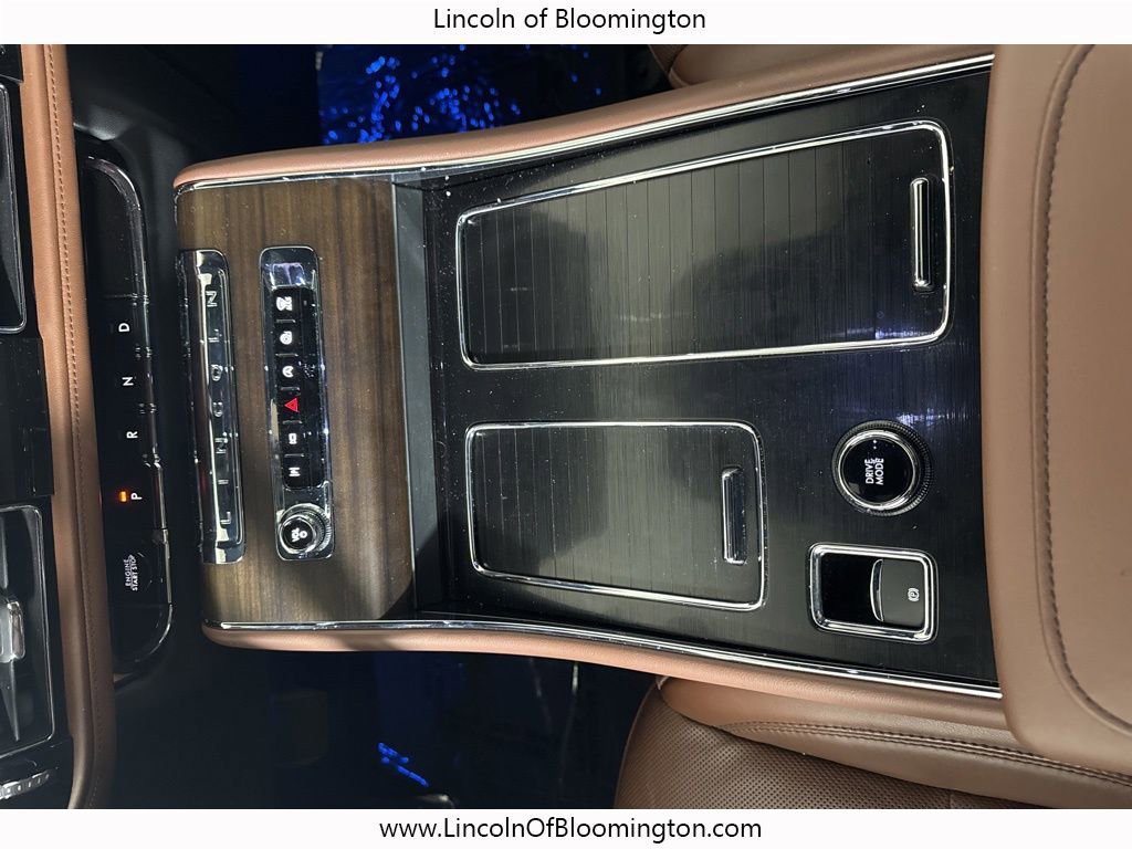 Certified 2025 Lincoln Aviator Reserve w/ Illumination Package image 44