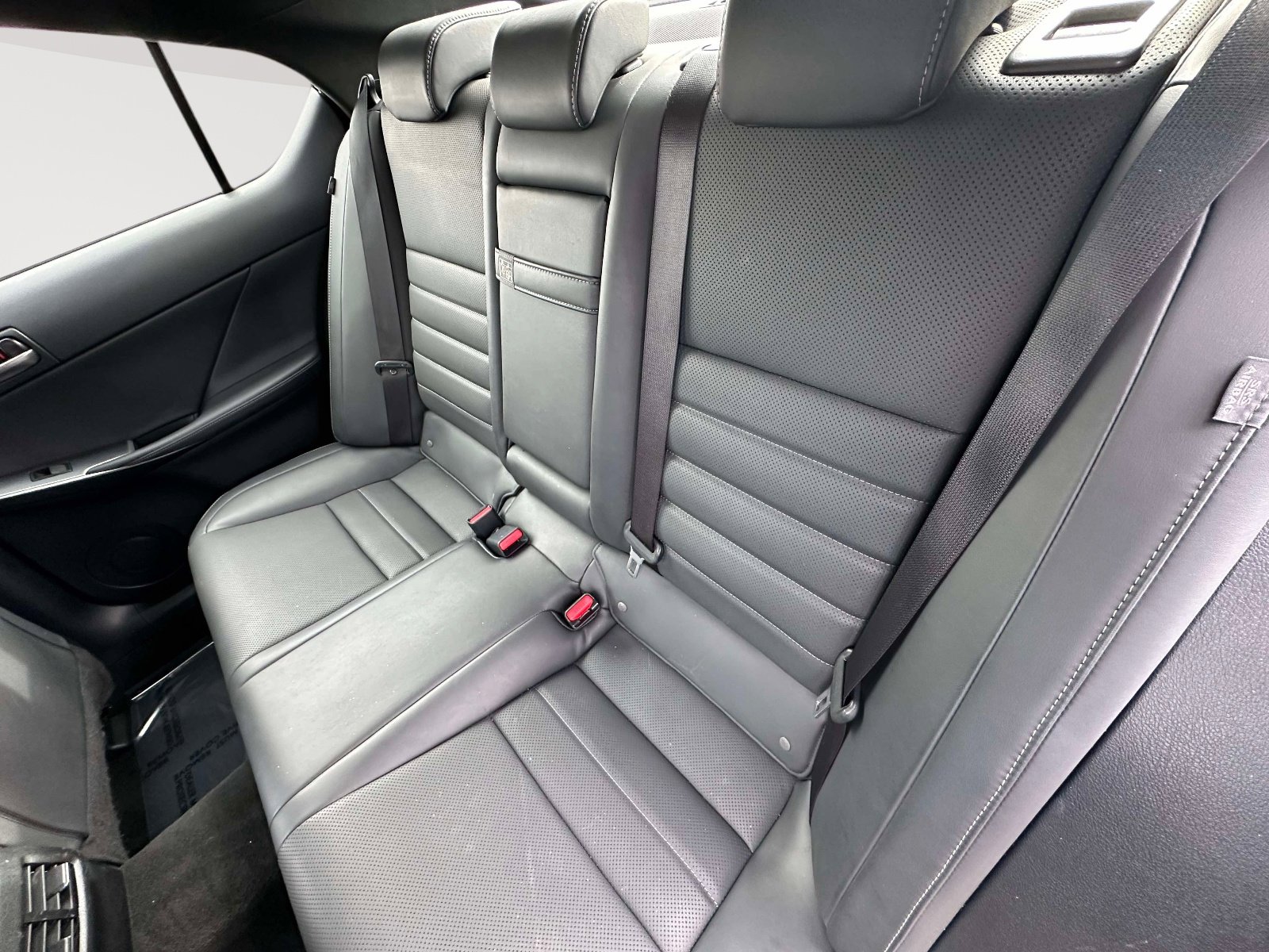 Used 2023 Lexus IS 500 image 33