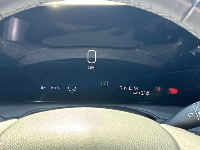 Used 2025 Cadillac XT4 Premium Luxury AWD/4WD image 12