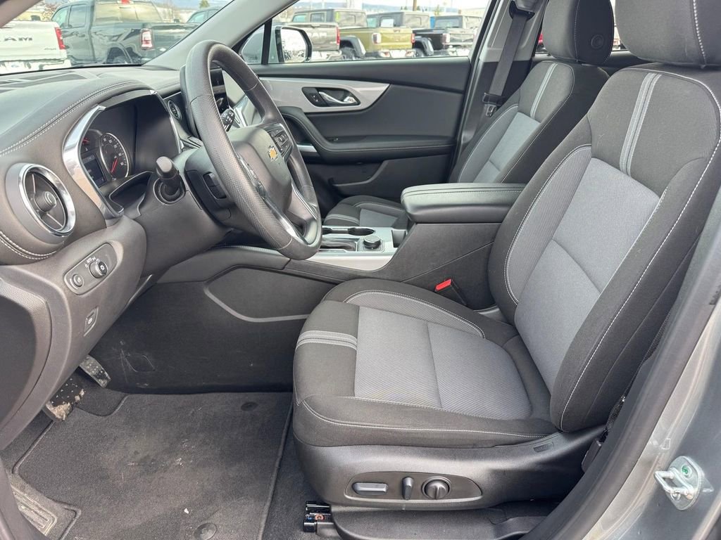 Used 2025 Chevrolet Blazer LT AWD/4WD image 6