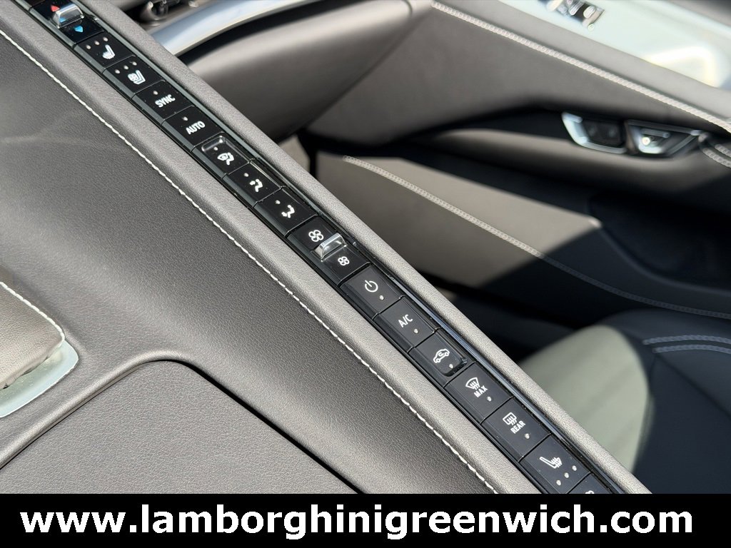 Used 2025 Chevrolet Corvette Stingray Preferred Conv w/ Battery Protection Package image 30