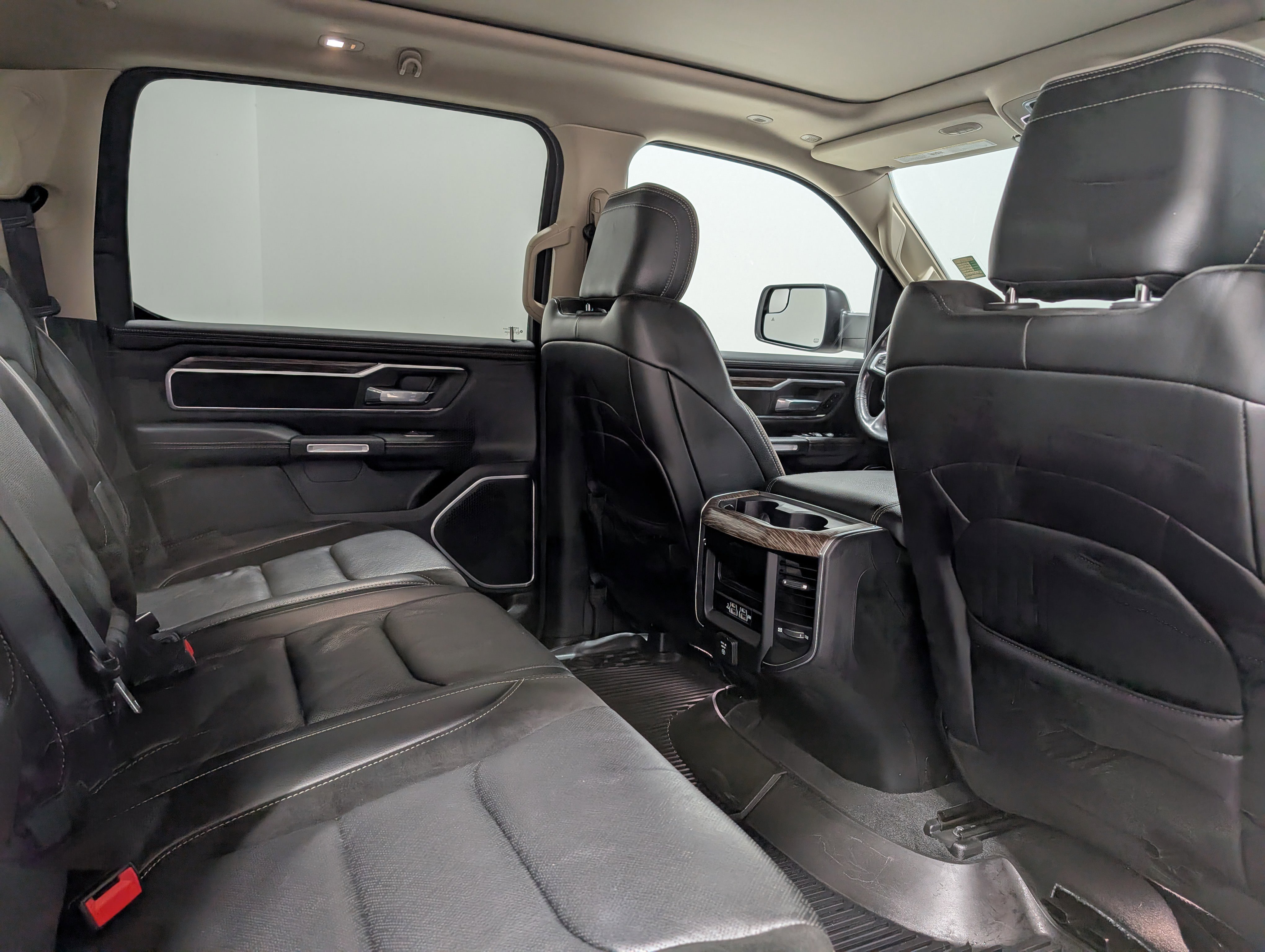 Used 2019 RAM 1500 Laramie image 20