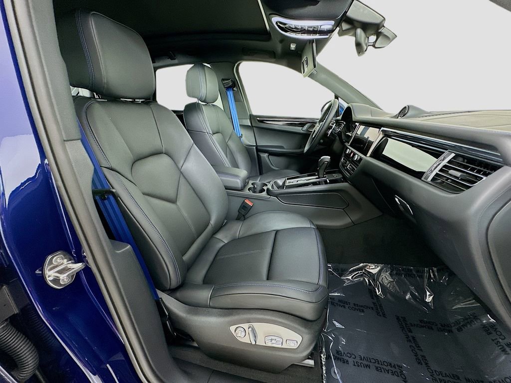 New 2025 Porsche Macan S image 30