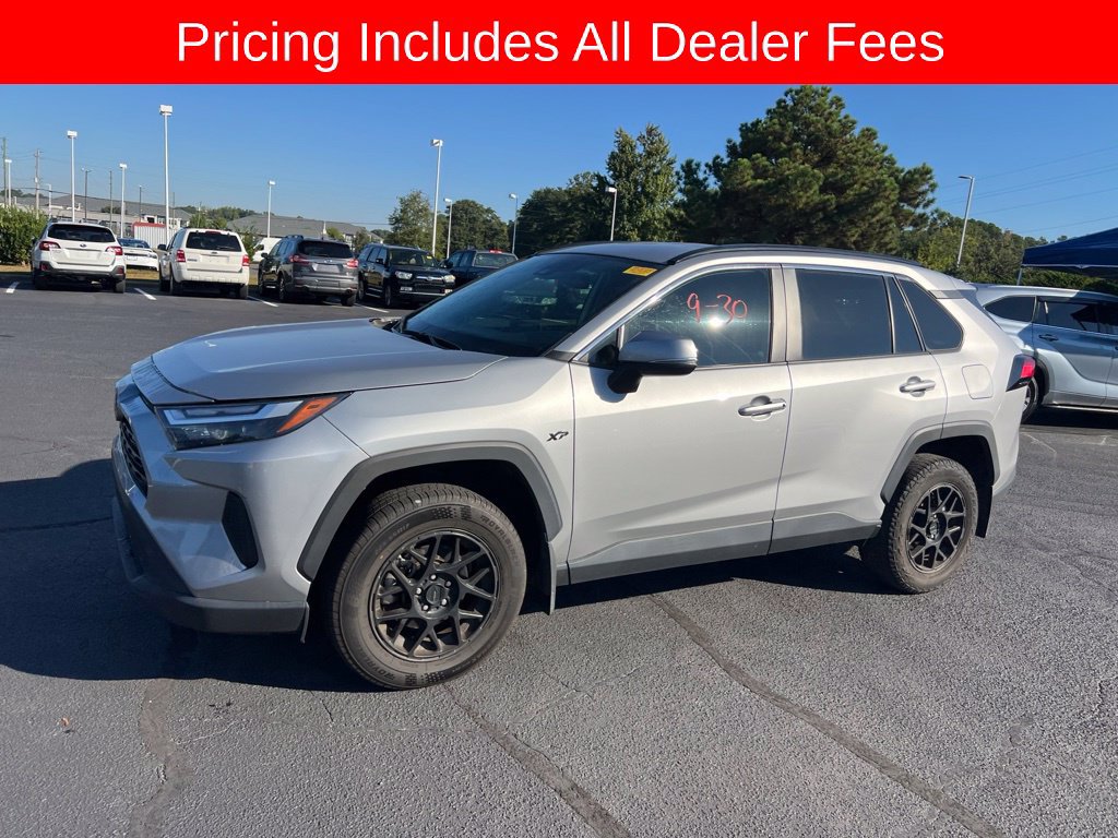 Used 2024 Toyota RAV4 XLE FWD image 6