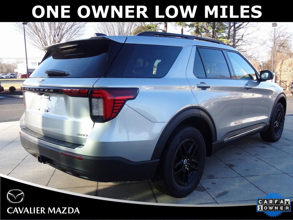 Used 2025 Ford Explorer Active image 4