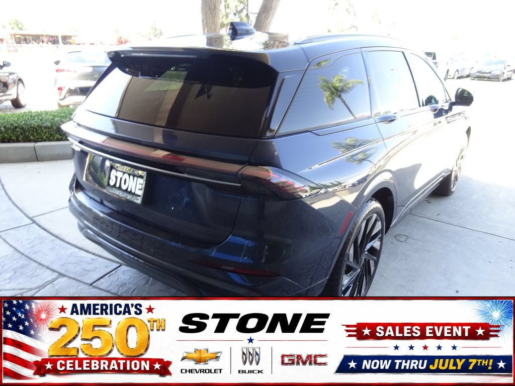 Used 2024 Lincoln Nautilus Reserve w/ Jet Appearance Package (87T) AWD/4WD image 7