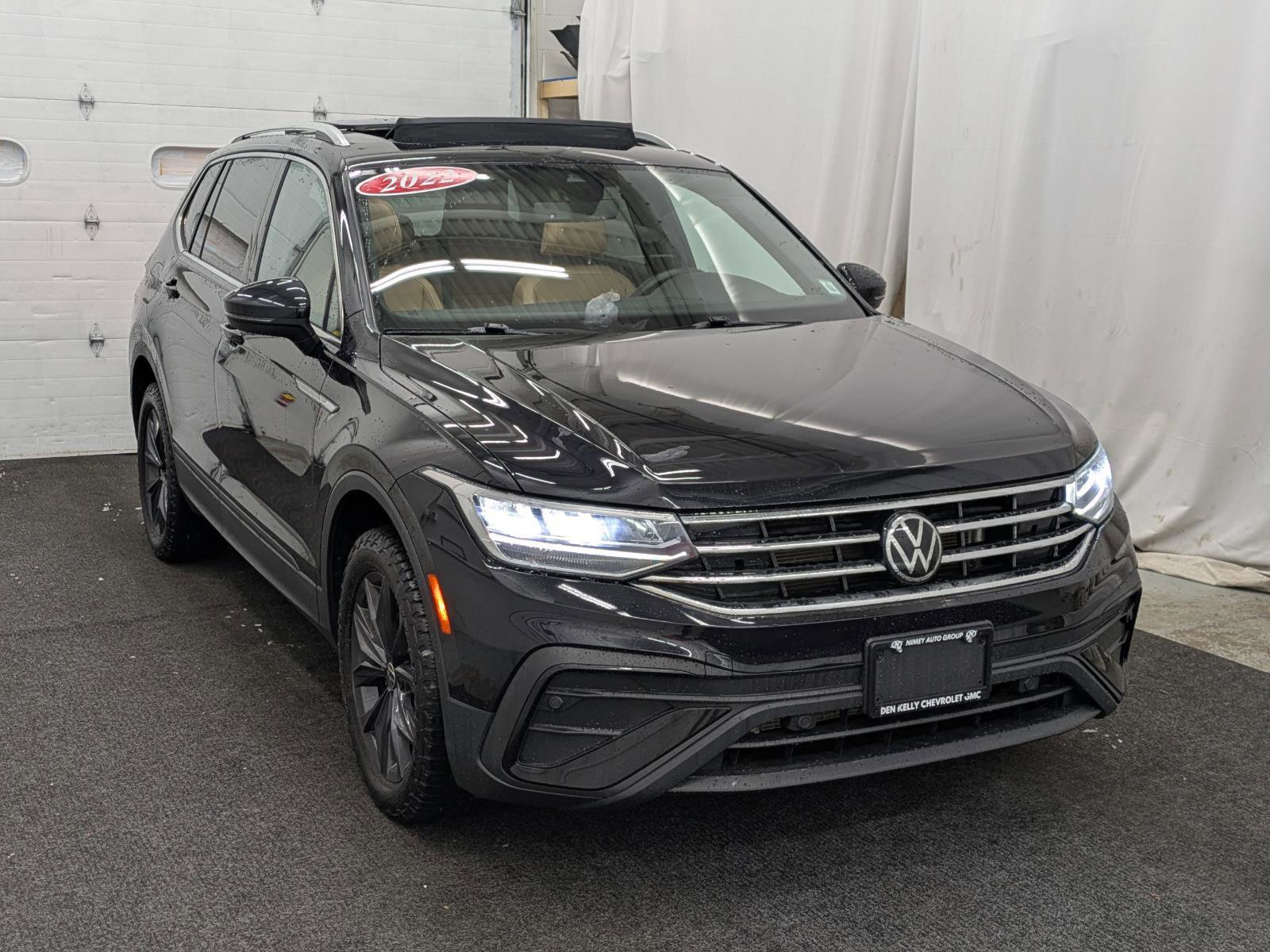 Used 2022 Volkswagen Tiguan SE image 18