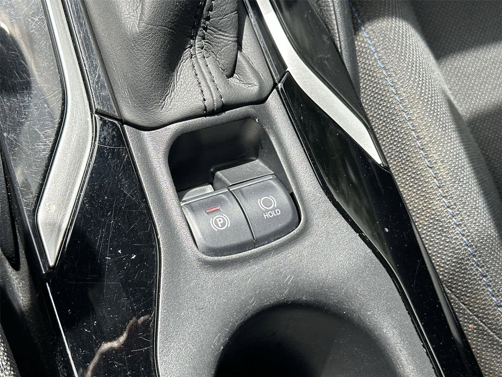 Used 2020 Toyota Corolla SE FWD image 36