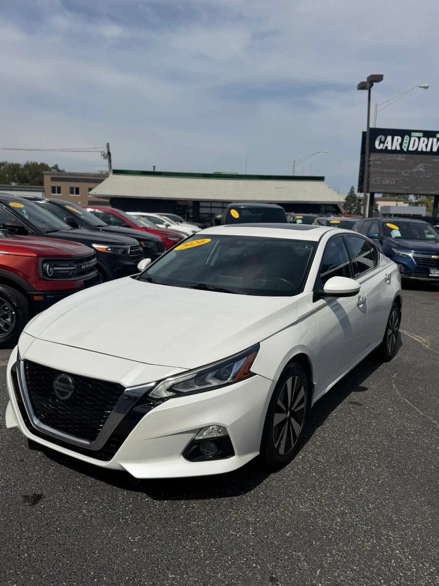 Used 2020 Nissan Altima 2.5 SV AWD/4WD image 2
