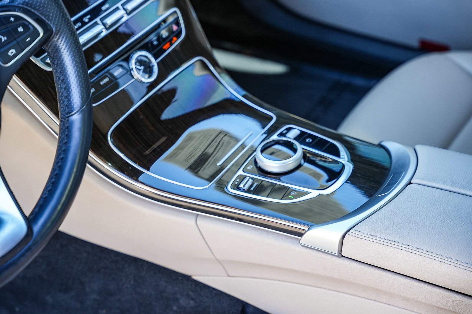 Used 2018 Mercedes-Benz C 300 Sedan image 21