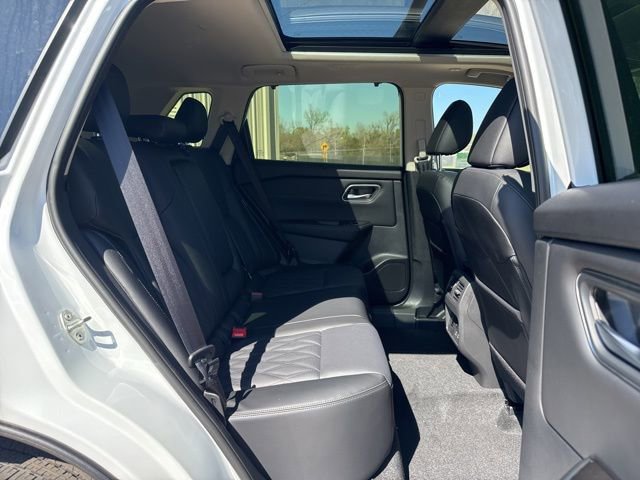 New 2026 Nissan Rogue Platinum w/ Platinum Premium Package image 13
