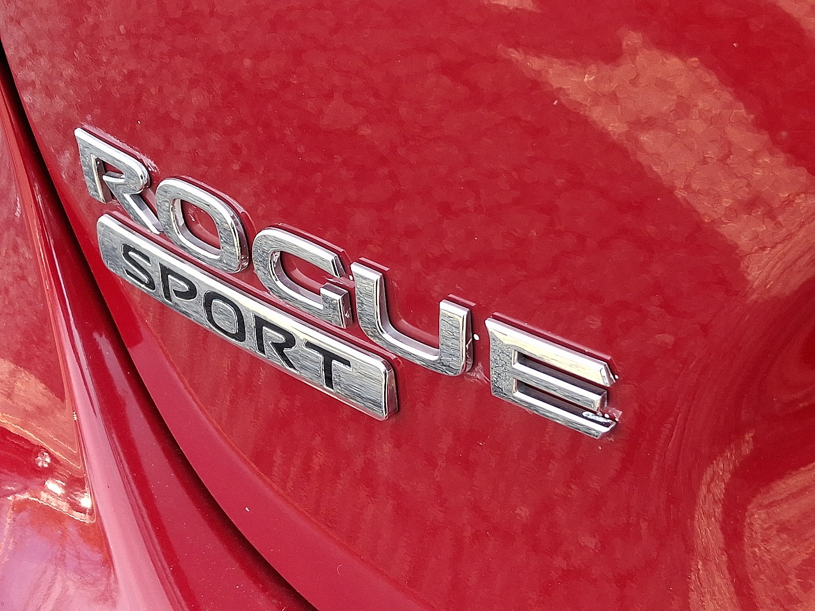 Used 2018 Nissan Rogue Sport S image 31