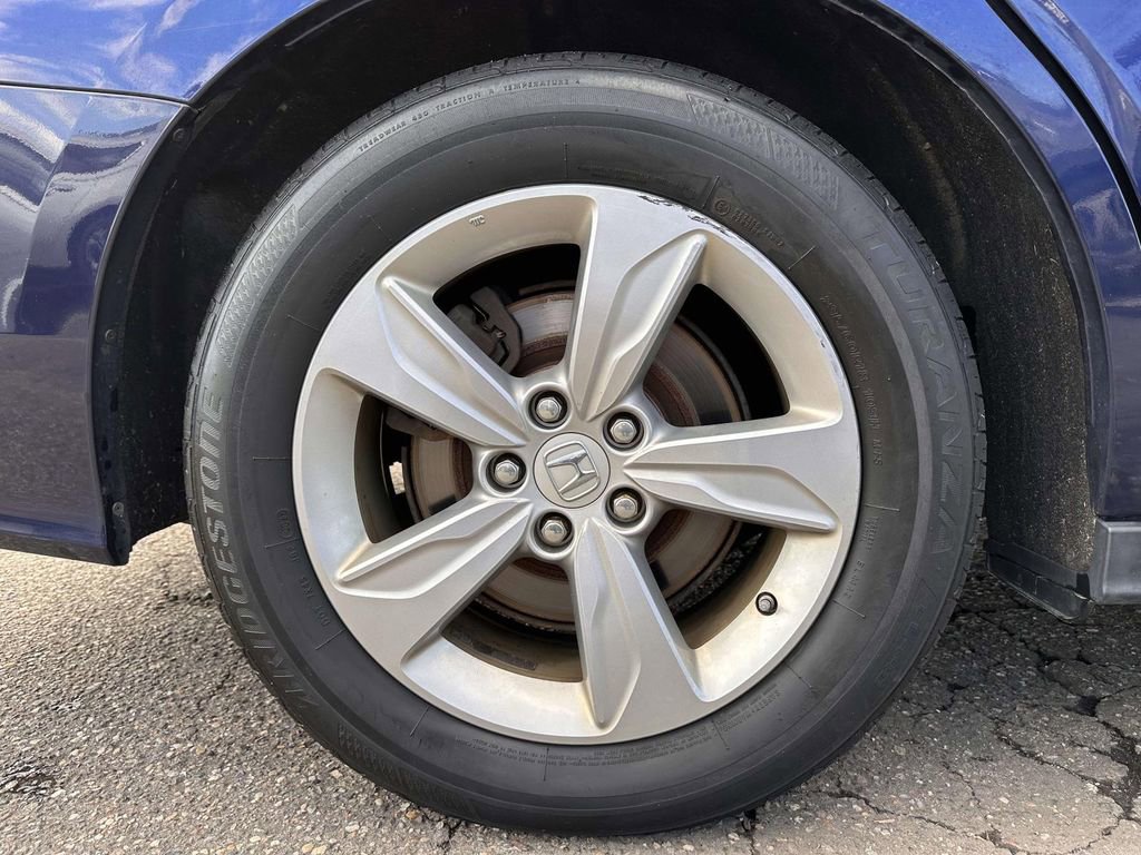 Used 2018 Honda Odyssey EX image 6