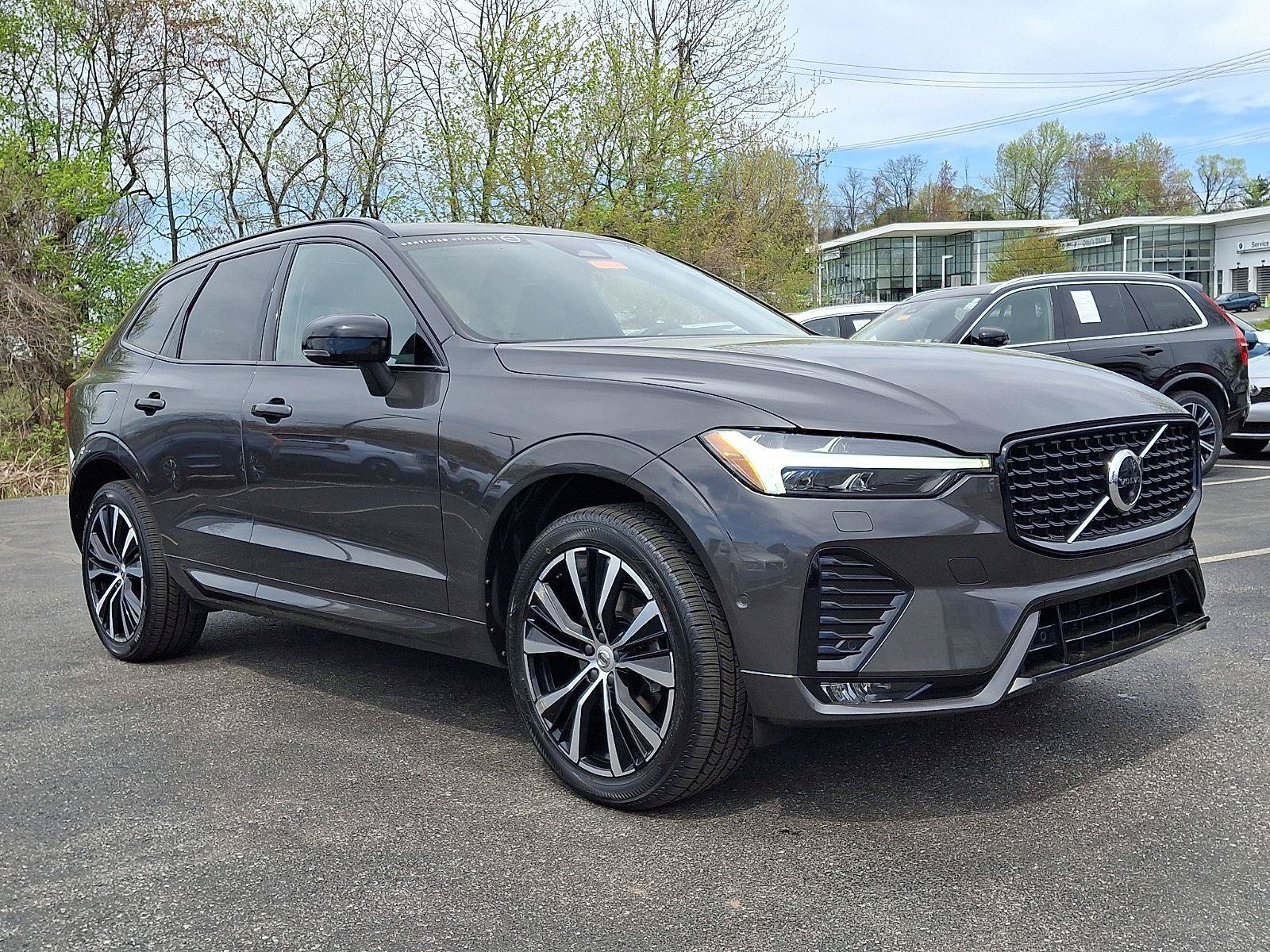 Certified 2023 Volvo XC60 B5 Plus w/ Climate Package AWD/4WD image 1