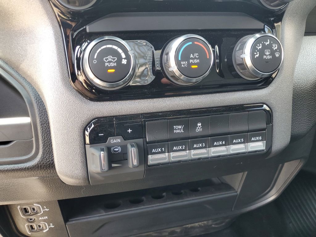 New 2026 RAM 3500 Tradesman w/ Chrome Appearance Group image 19