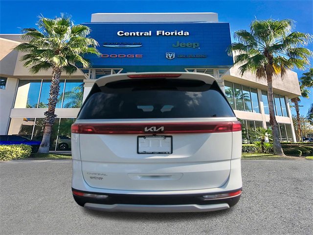 Used 2024 Kia Carnival LX image 6