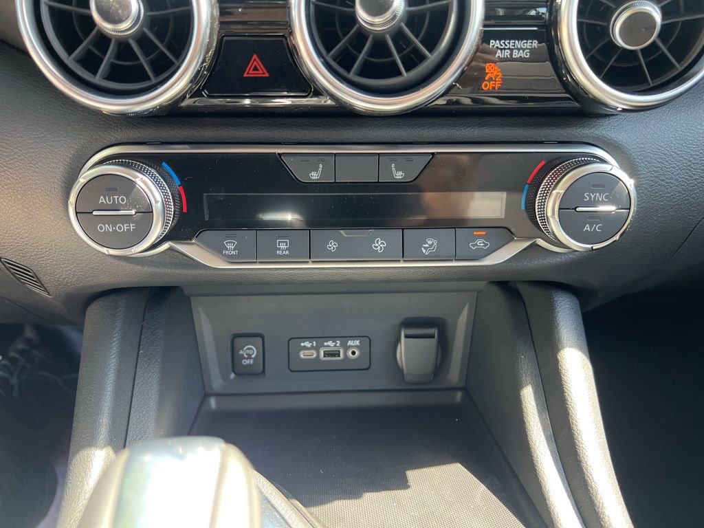 New 2025 Nissan Sentra SR w/ Midnight Edition image 12