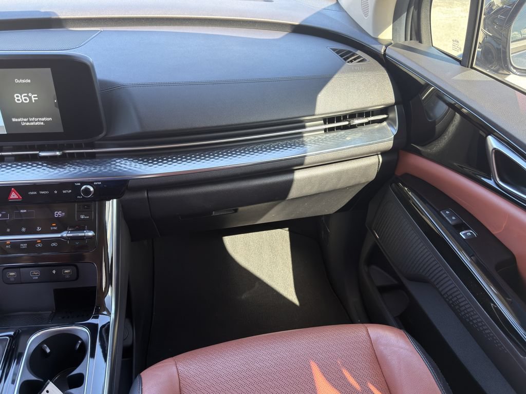 Used 2022 Kia Carnival SX Prestige FWD image 18