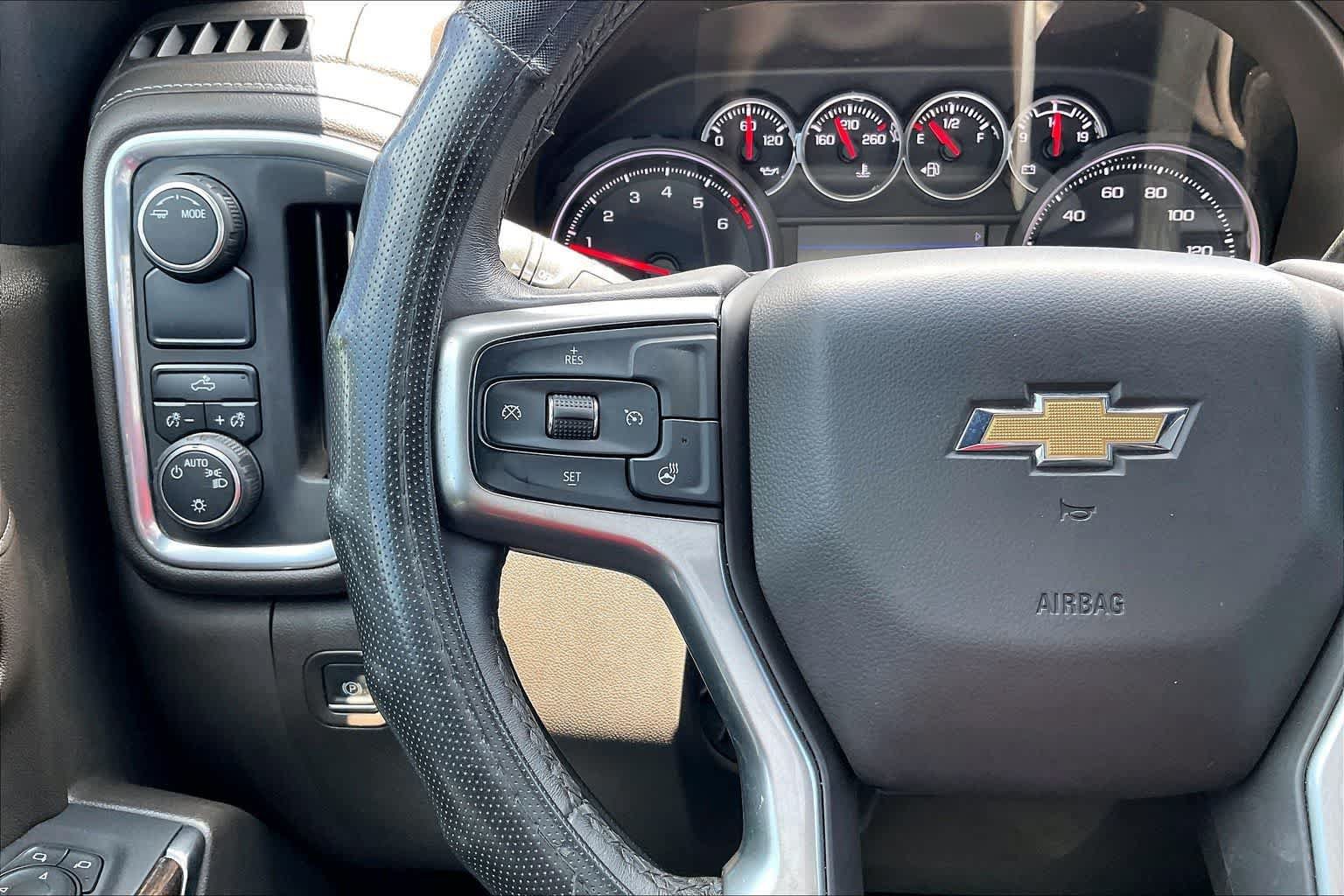 Used 2022 Chevrolet Silverado 1500 LT w/ Convenience Package II RWD image 24