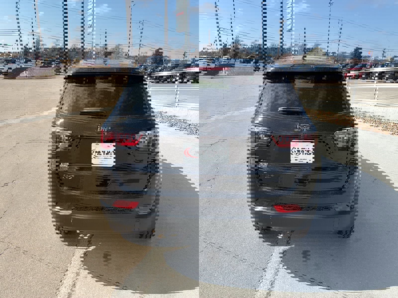 New 2026 Jeep Compass Latitude w/ Sun and Sound Group image 4