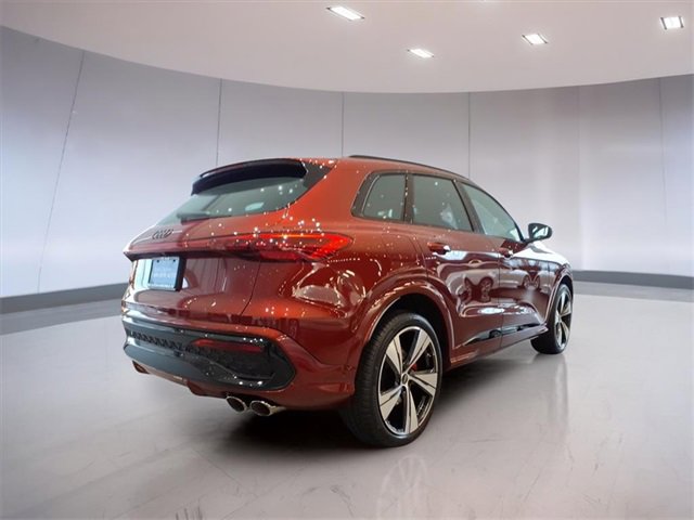 New 2025 Audi SQ5 Premium Plus image 2