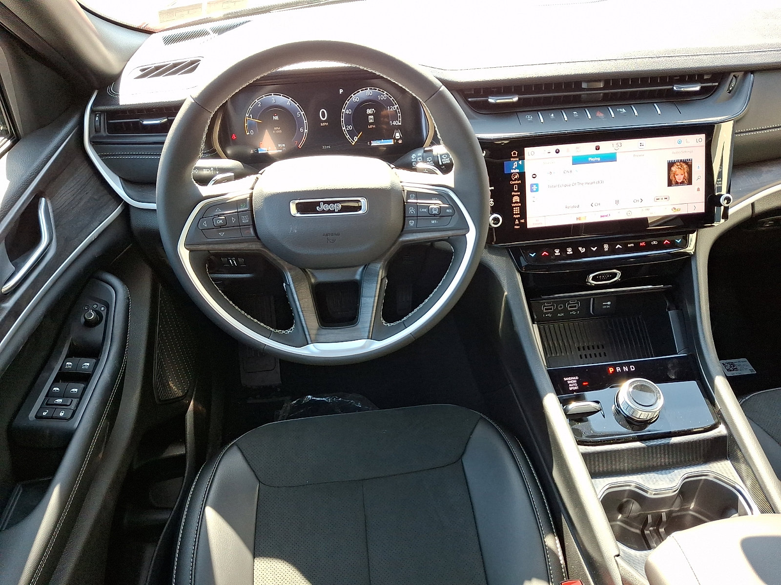 New 2026 Jeep Grand Cherokee Altitude image 7